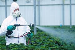 mask_suit_spraying.jpg